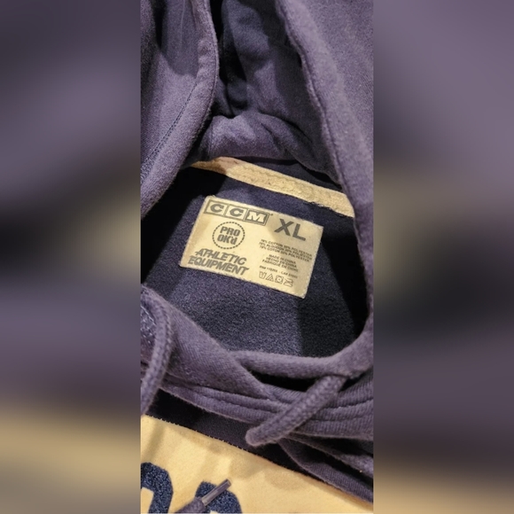 Colorado Avalanche CCM Hoodie XL - Picture 4 of 5